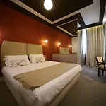 Relais Luxury Corso 게스트하우스 4*