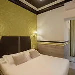 Relais Luxury Corso 게스트하우스 4*