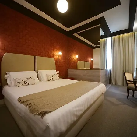 Relais Luxury Corso Konukevi 4*