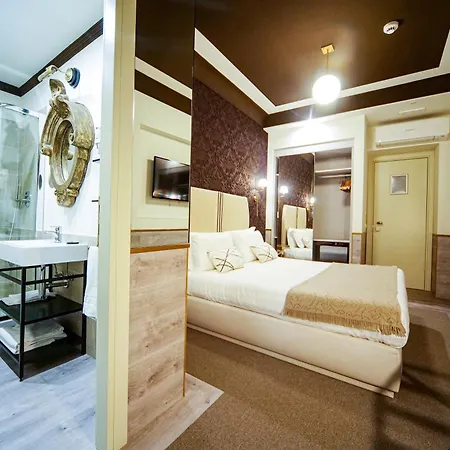 Relais Luxury Corso Pensionat 4*